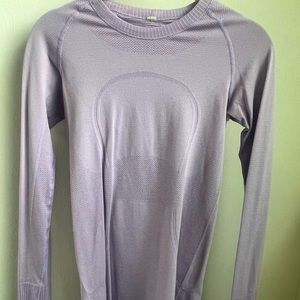 Lululemon long sleeve swiftly top